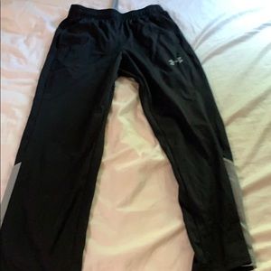 Boys Under amor sweatpants